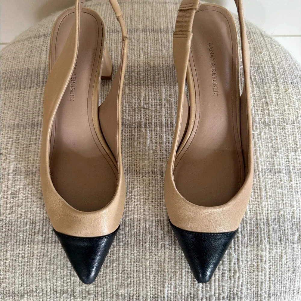 Banana Republic Tan and Black Slingback Heels - Picture 2 of 6
